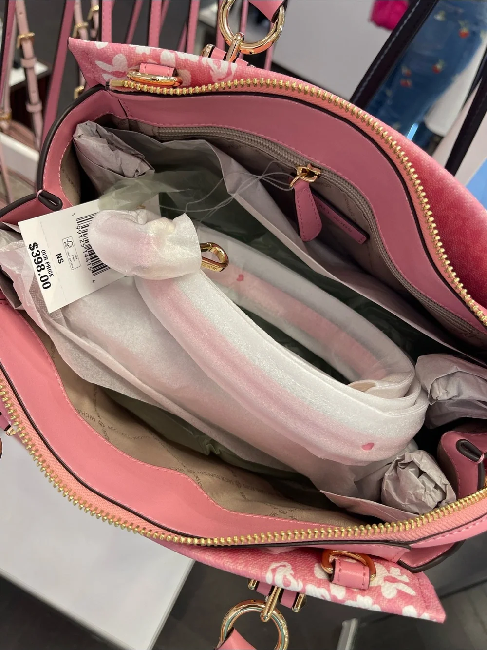 MICHAEL KORS Marilyn Md Printed Signature Logo Satchel Crossbody
Carnation
NWT - Picture 15 of 16